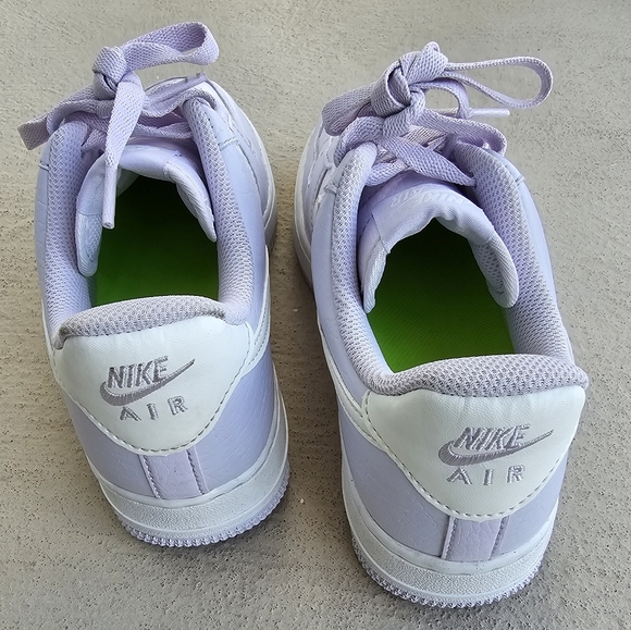 Nike Air Force 1 Women Sneakers - Picture 7 of 12